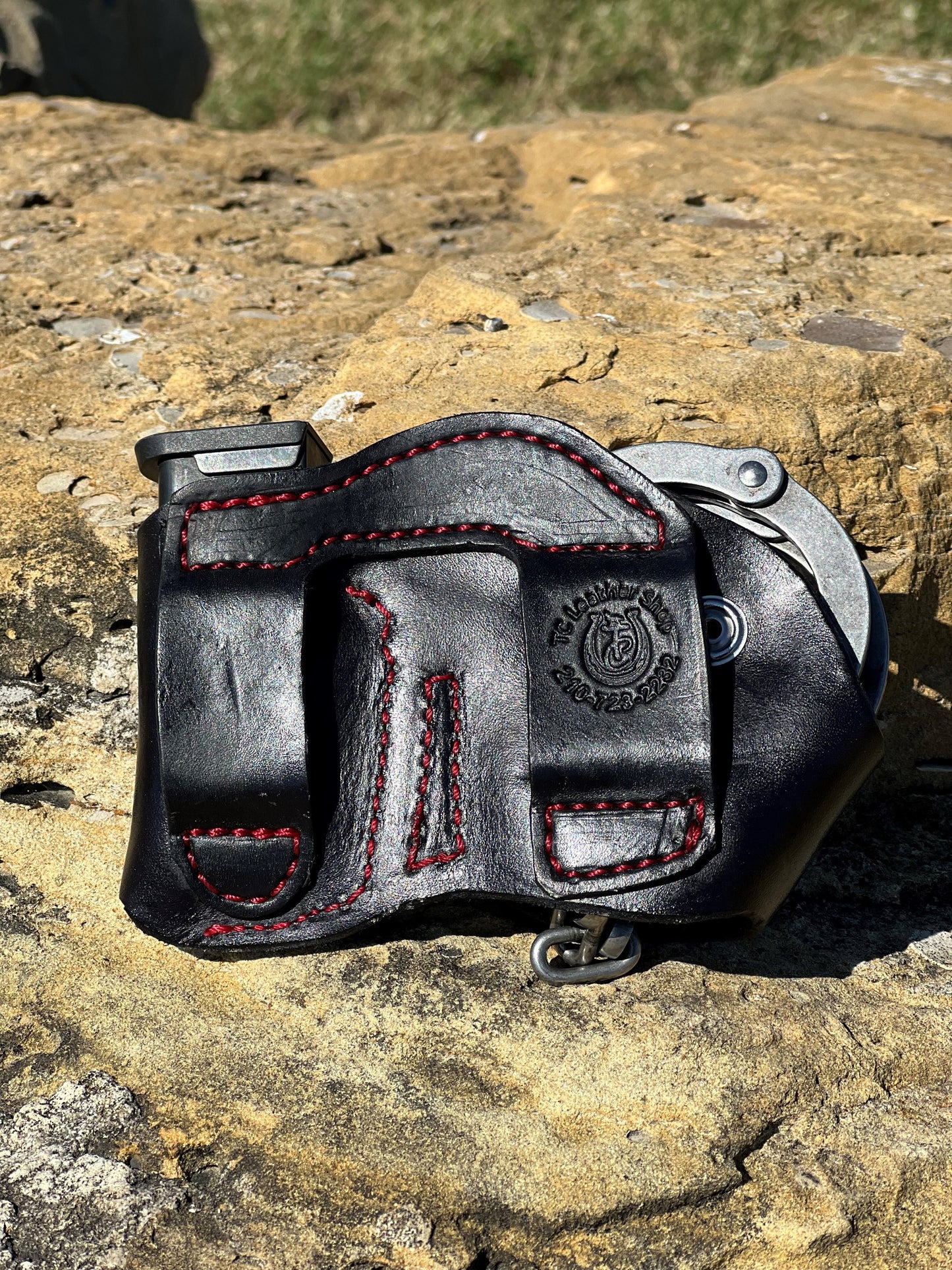 Handcuff with magazine holster Combo